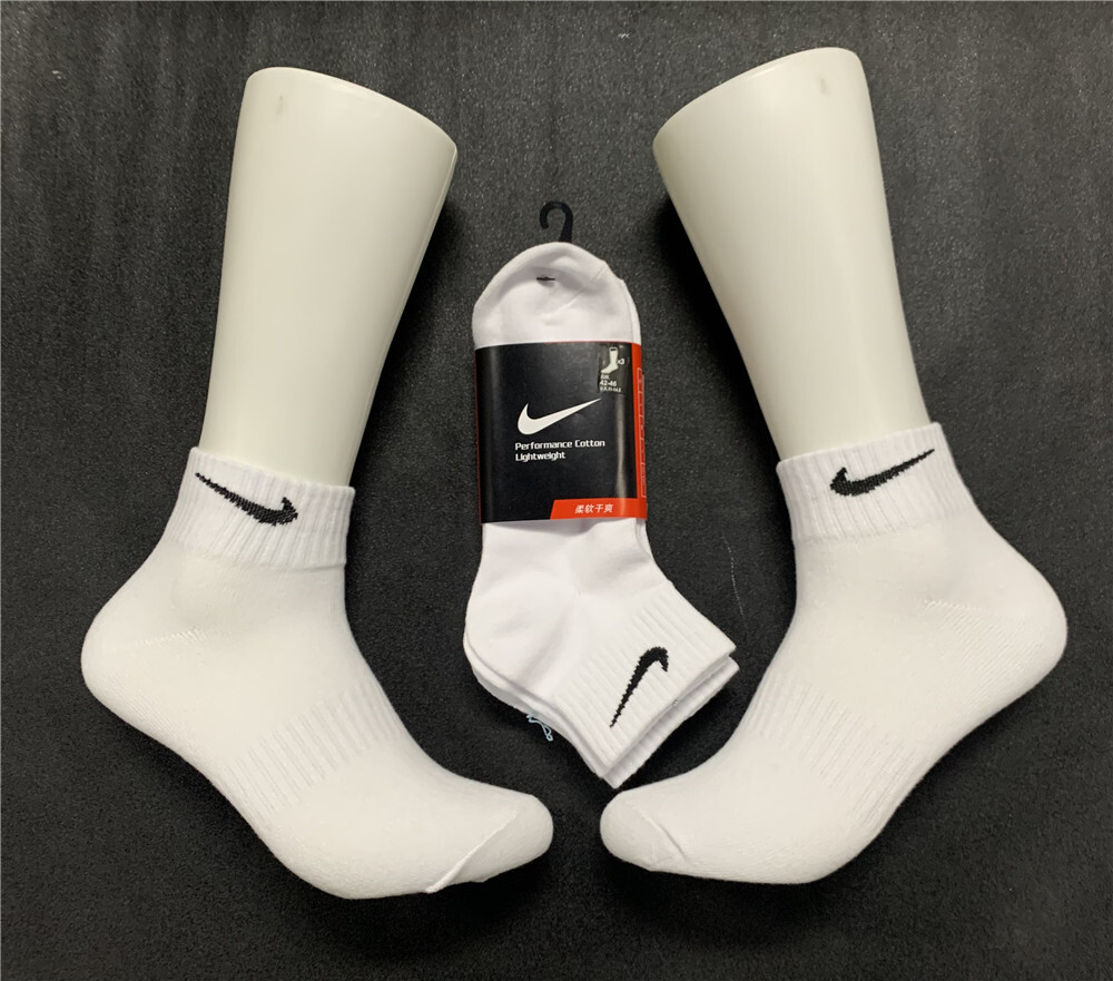 Nike Everyday Cotton Cushioned Ankle Quarter