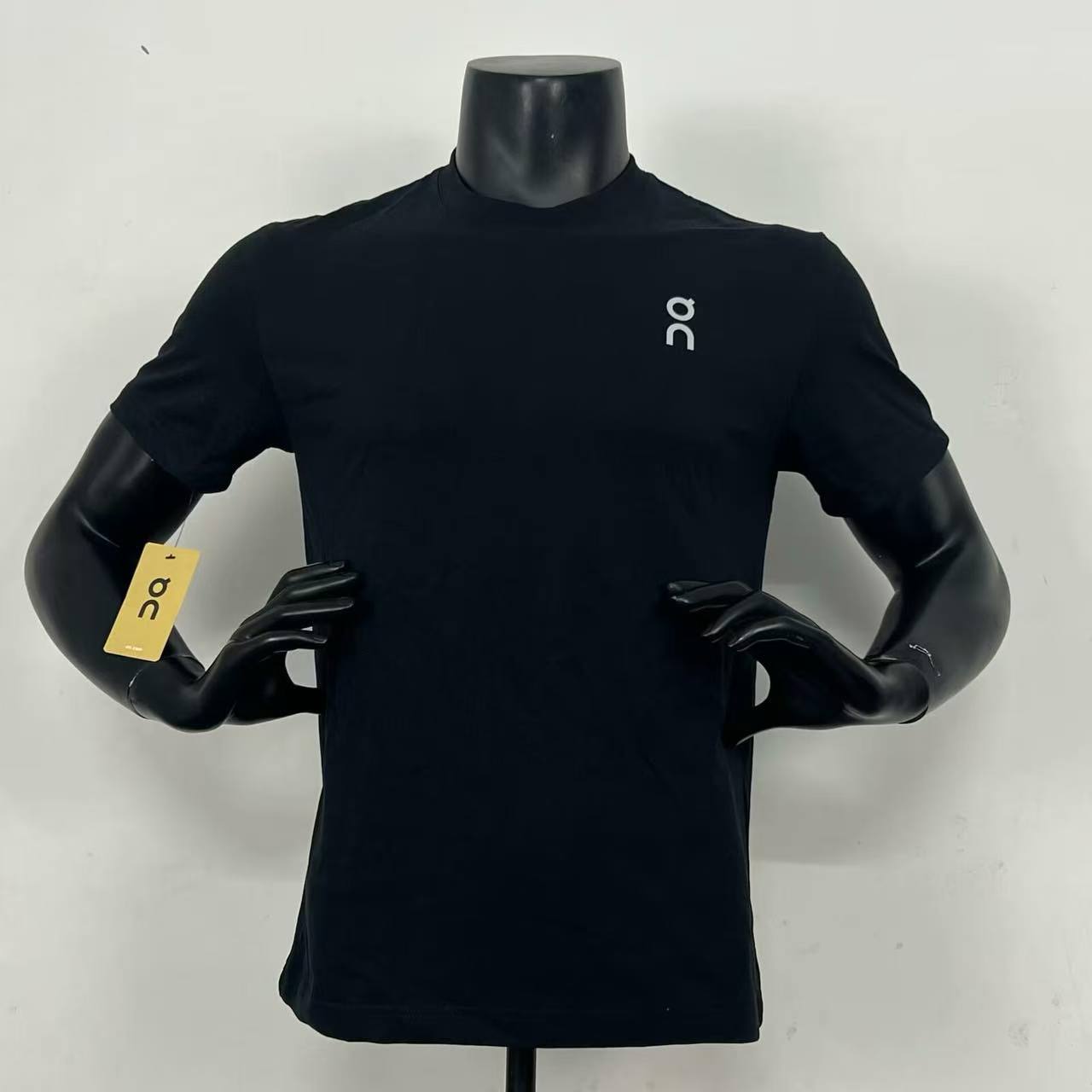 Classic Men's Training T-Shirt | On. cloud